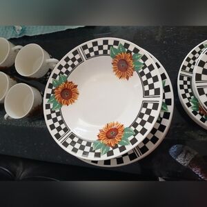 Vintage Table Tops Unlimited Dishes